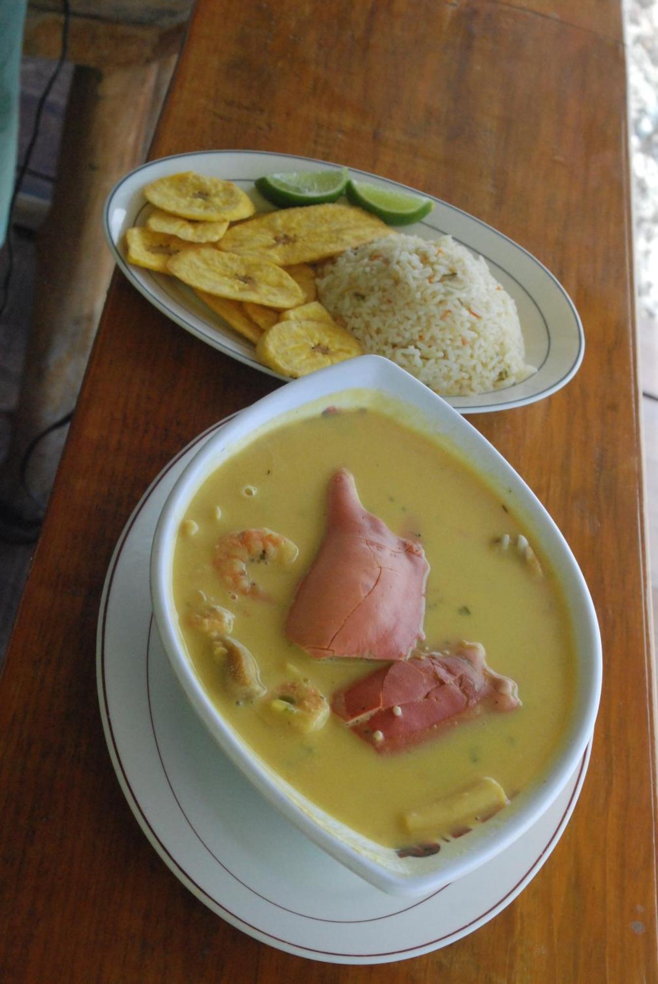 La Delphina Bed And Breakfast Bar And Grill La Ceiba Eksteriør billede